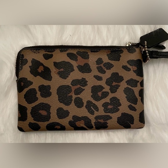Sacred Heart Cheetah Wristlet - Picture 4 of 5